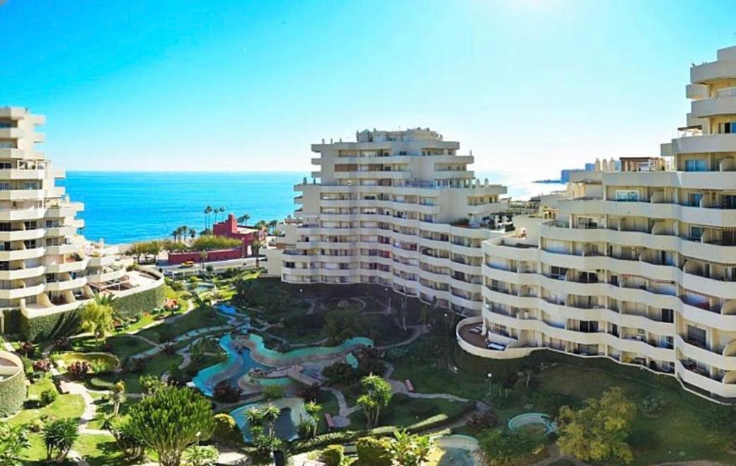 Benalbeach Smart Suite Бенальмадена Экстерьер фото